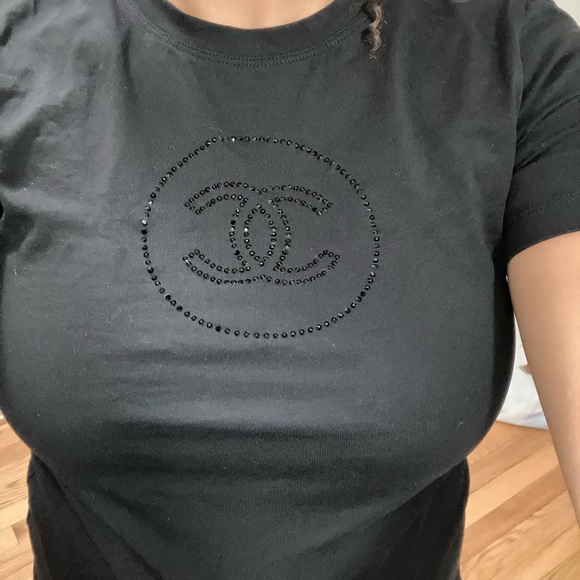 AUTHENTIC CHANEL UNIFORM STRASS LOGO BLACK SHORT SLEEVE TEE SHIRT SIZE XS - Picture 3 of 6